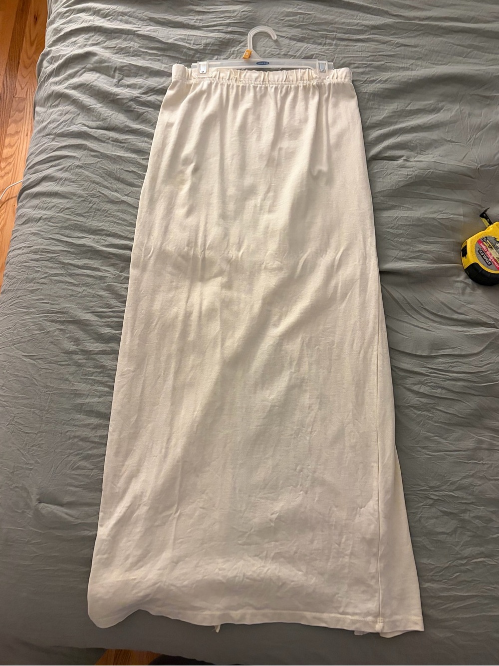 Beige Zara maxi/ankle length skirt